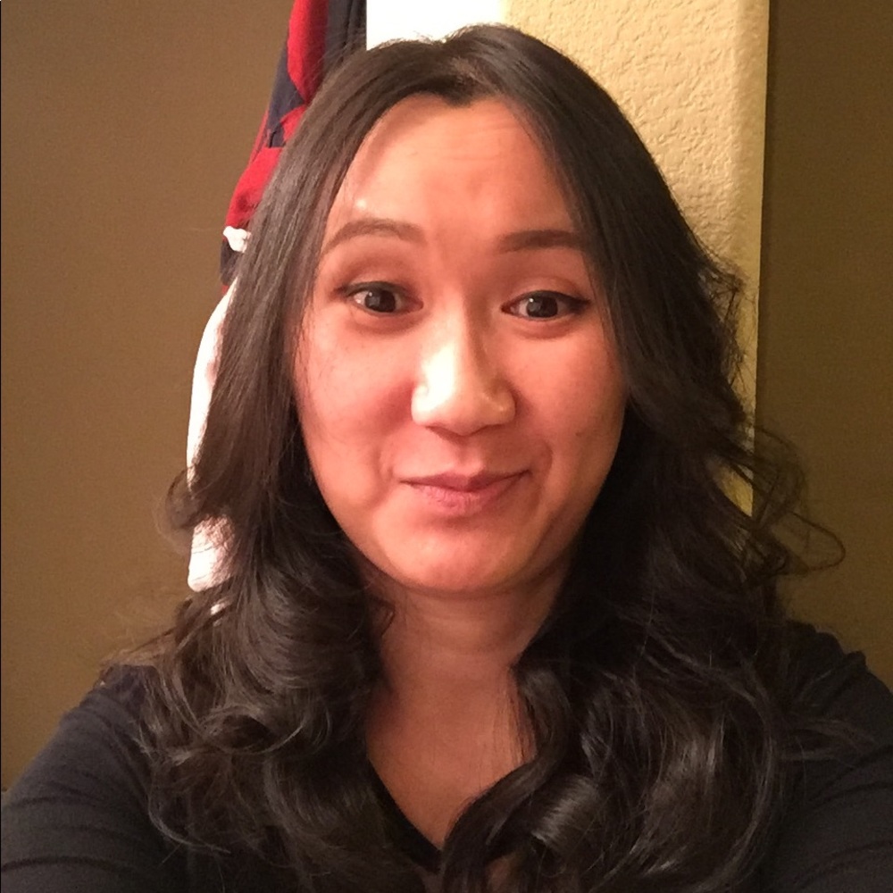 Meet your Posher, Carrie